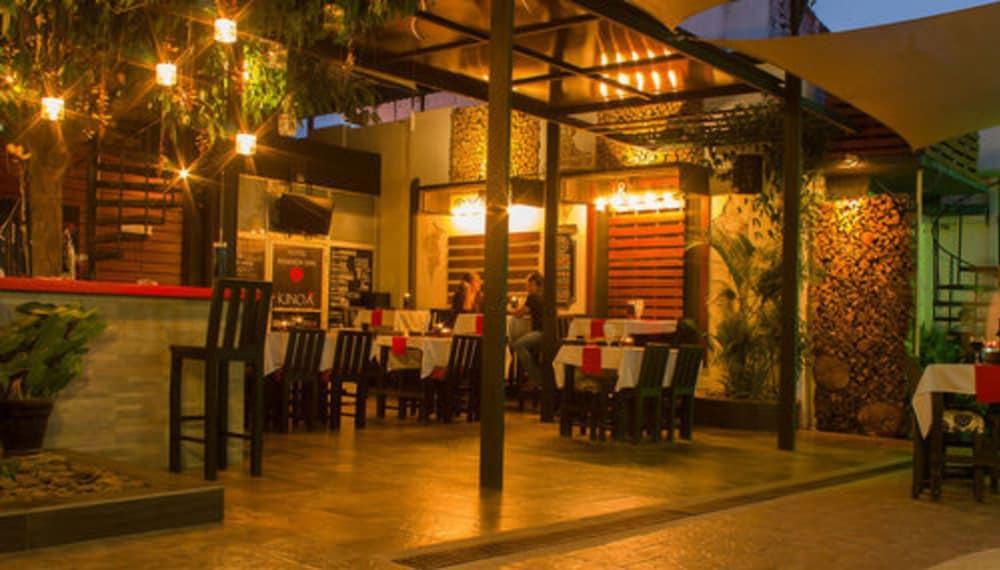 Hotel Ramada Inn San Salvador Ngoại thất bức ảnh
