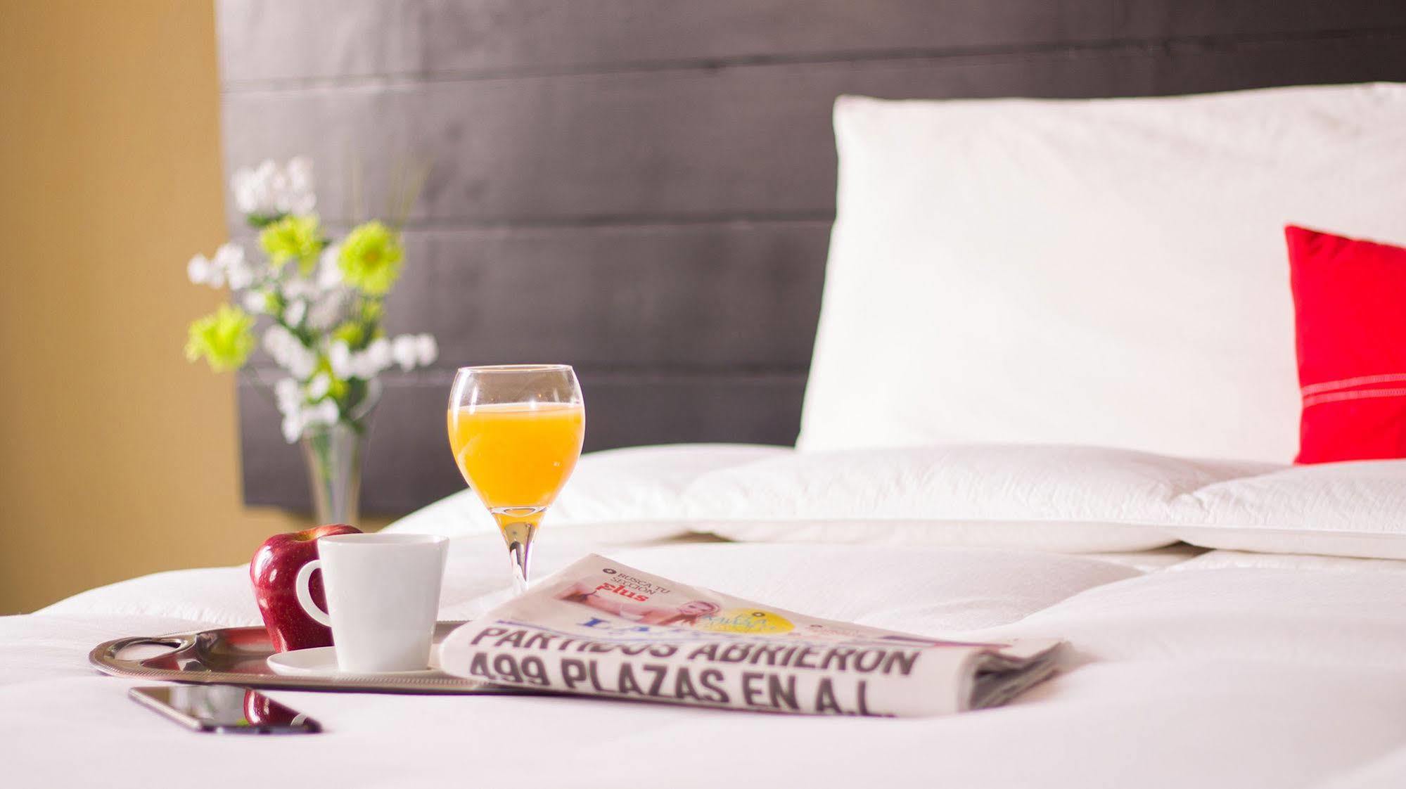 Hotel Ramada Inn San Salvador Ngoại thất bức ảnh