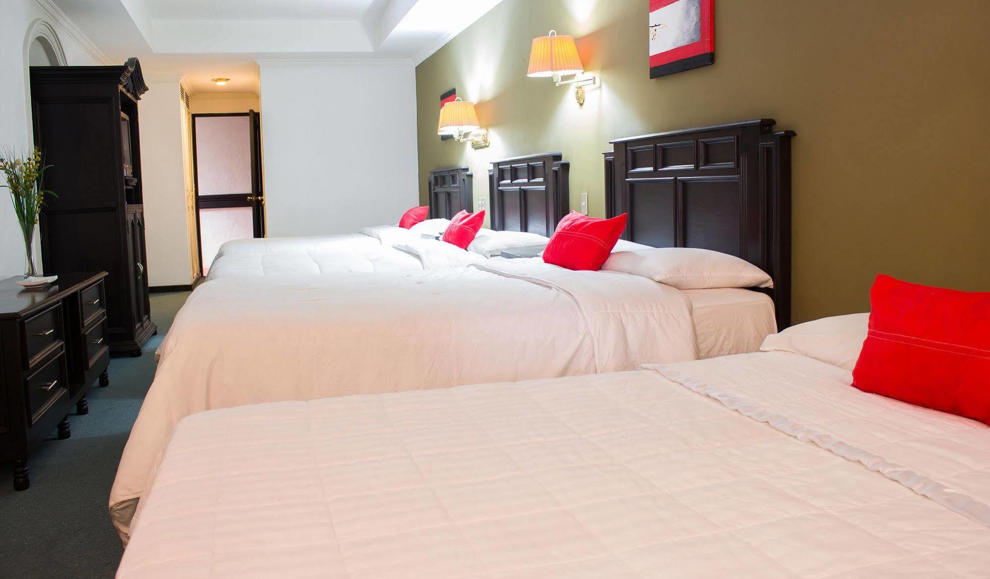 Hotel Ramada Inn San Salvador Ngoại thất bức ảnh