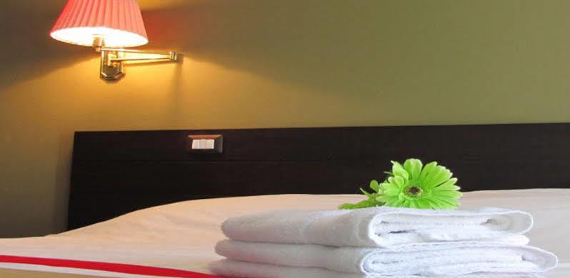Hotel Ramada Inn San Salvador Ngoại thất bức ảnh